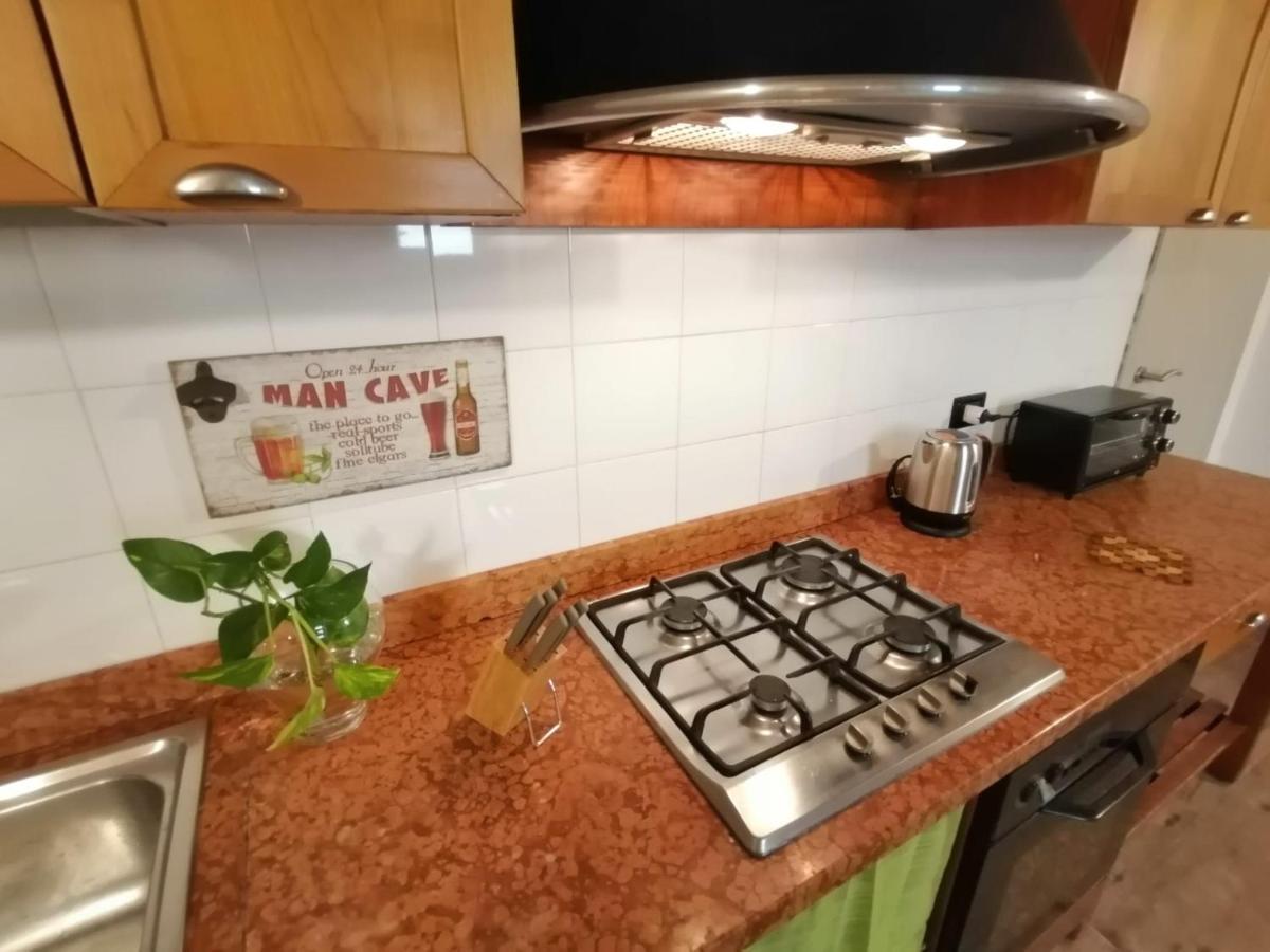E' Zarellare 2.0 Apartment Napoli Bagian luar foto