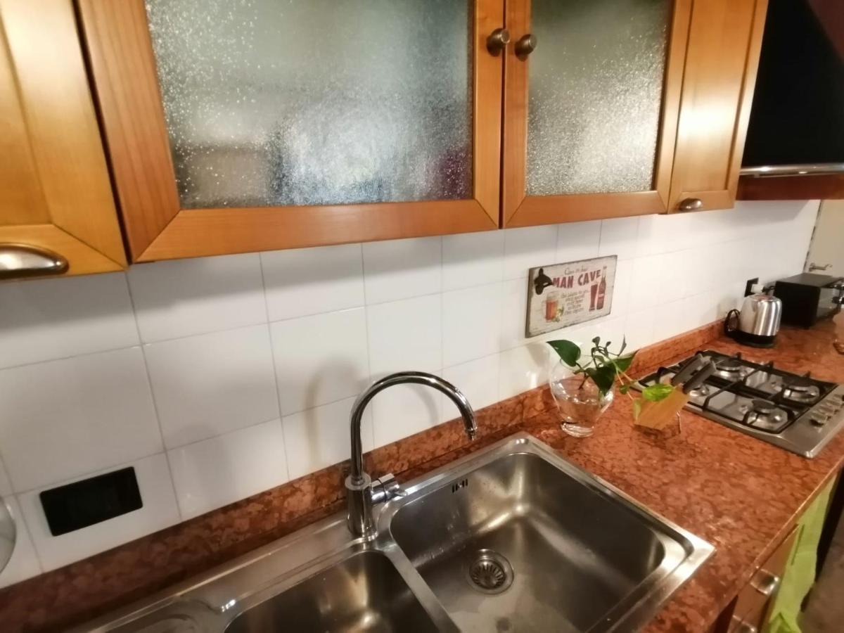 E' Zarellare 2.0 Apartment Napoli Bagian luar foto