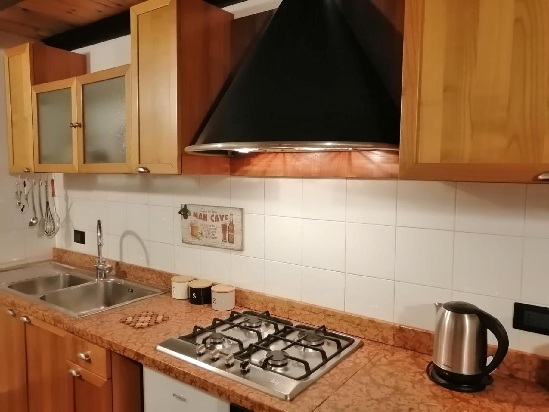 E' Zarellare 2.0 Apartment Napoli Bagian luar foto